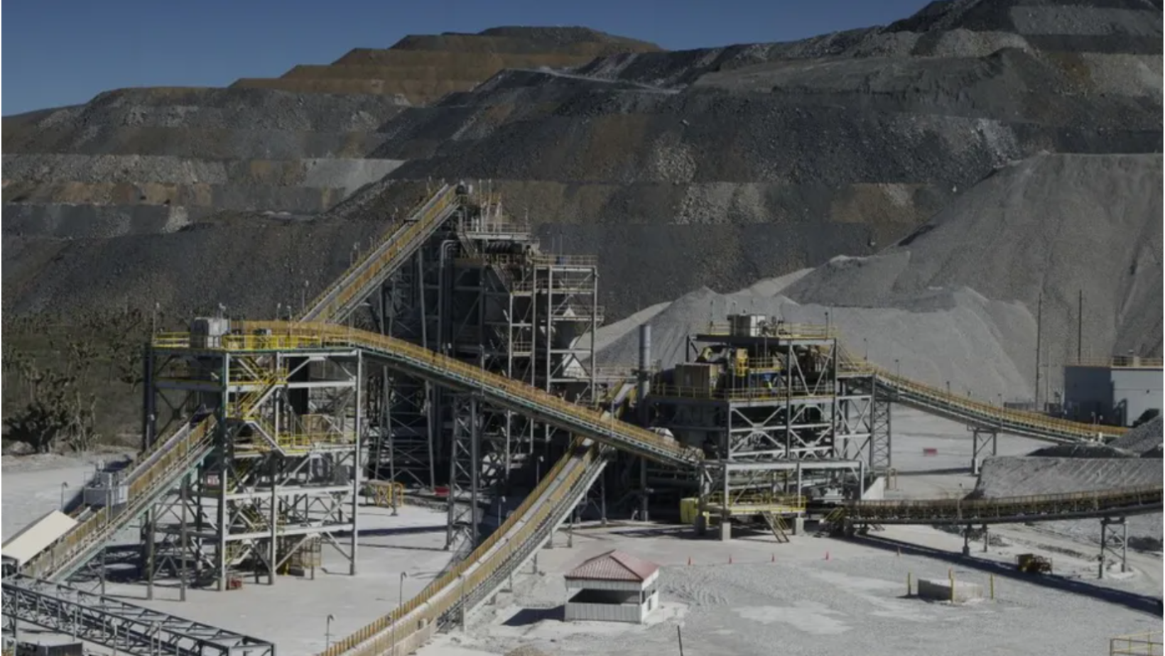 Newmont Reshuffles Executive Suite with CFO Appointment